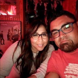 Meet your Posher, Claudia